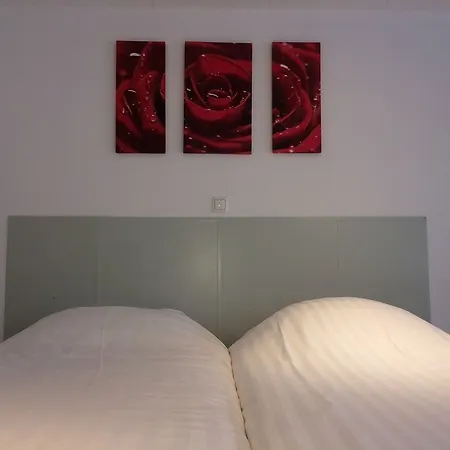 De Heek Apartment *